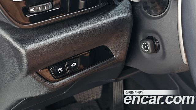 Lexus NX 2022 — photo 16