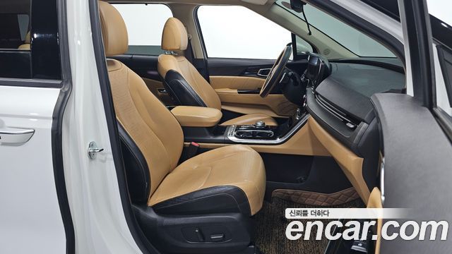 Kia Canival 2021 — photo 13