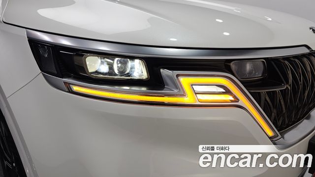 Kia Canival 2021 — photo 8