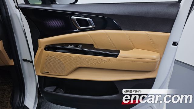 Kia Canival 2021 — photo 15