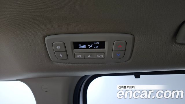 Kia Canival 2021 — photo 30