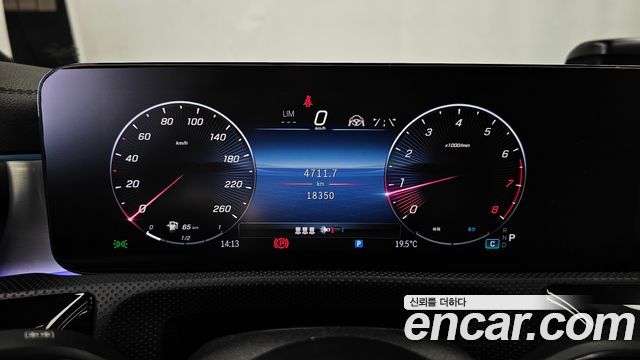 Mercedes-Benz CLA-Class 2024 — photo 8