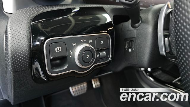 Mercedes-Benz CLA-Class 2024 — photo 18