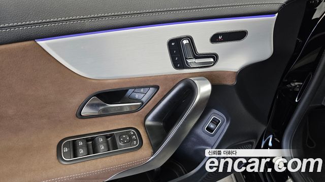Mercedes-Benz CLA-Class 2024 — photo 19