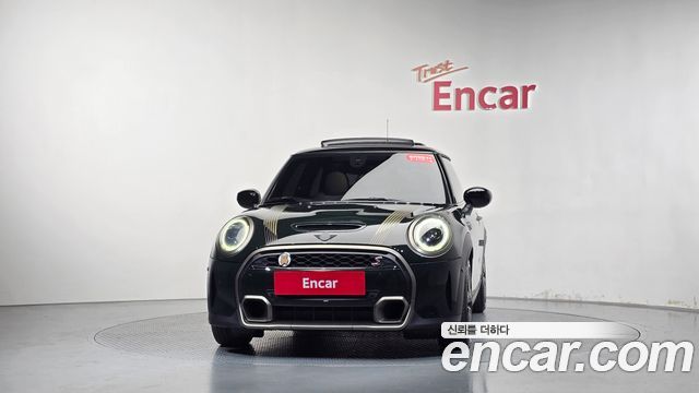 Mini Cooper 2023 — photo 3