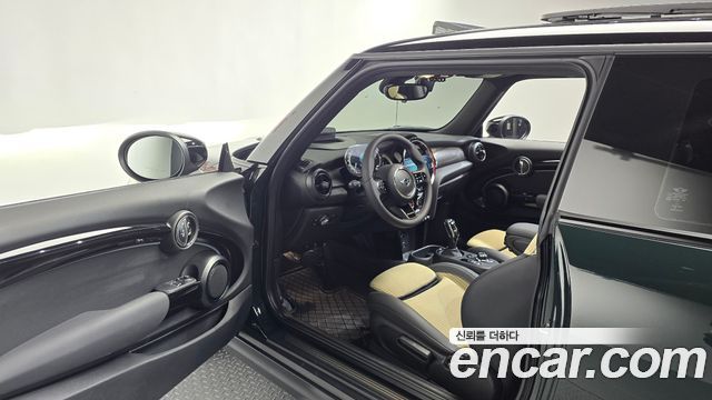 Mini Cooper 2023 — photo 13
