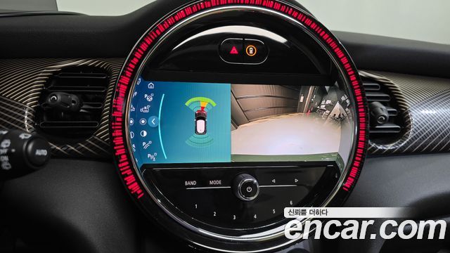 Mini Cooper 2023 — photo 19