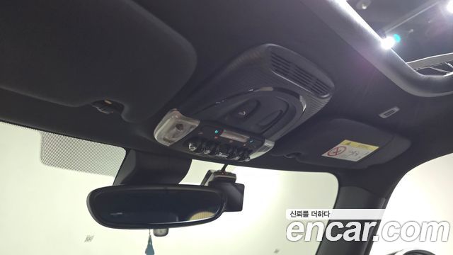 Mini Cooper 2023 — photo 24