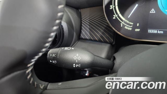 Mini Cooper 2023 — photo 26