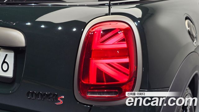 Mini Cooper 2023 — photo 9