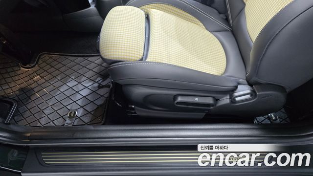 Mini Cooper 2023 — photo 28