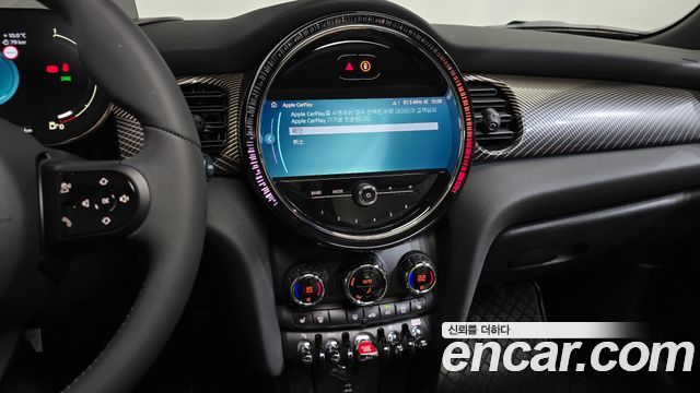 Mini Cooper 2023 — photo 30
