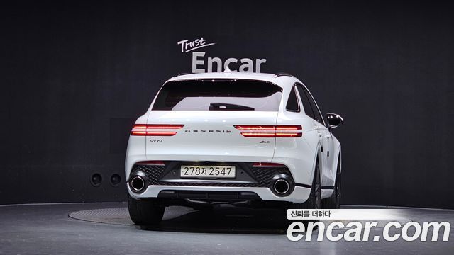 Genesis GV70 2023 — photo 4