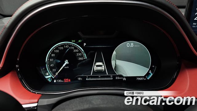 Genesis GV70 2023 — photo 8
