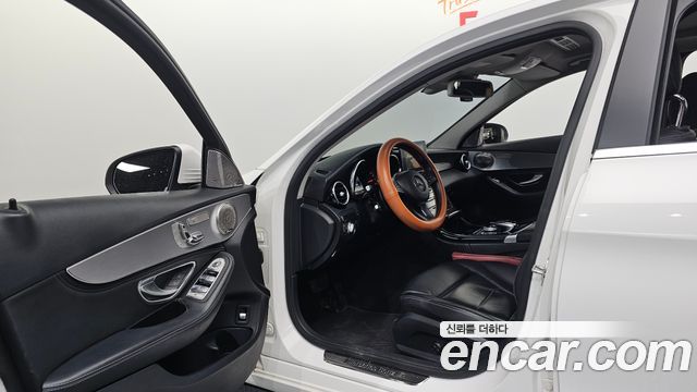 Mercedes-Benz C-Class 2015 — photo 10
