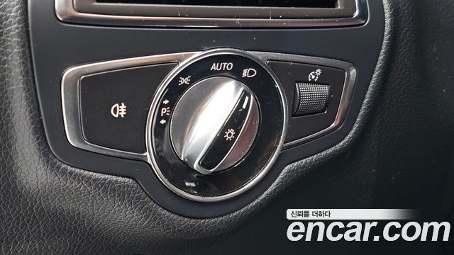 Mercedes-Benz C-Class 2015 — photo 13