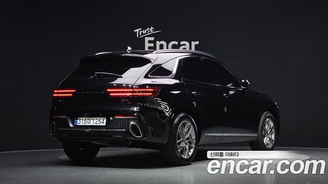 Genesis GV70 2023 — photo 2