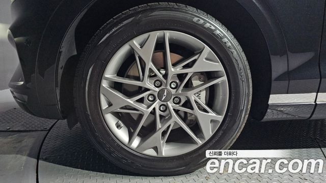 Genesis GV70 2023 — photo 5