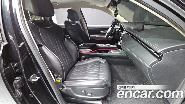 Genesis GV70 2023 — photo 16