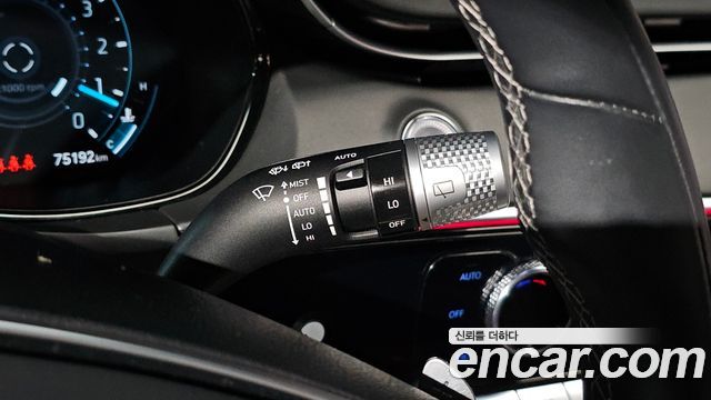 Genesis GV70 2023 — photo 37