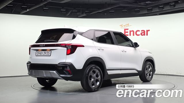 Kia Seltos 2023 — photo 2