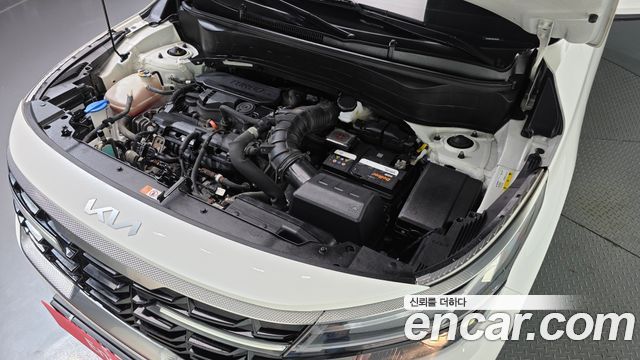 Kia Seltos 2023 — photo 6
