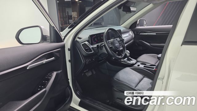 Kia Seltos 2023 — photo 10
