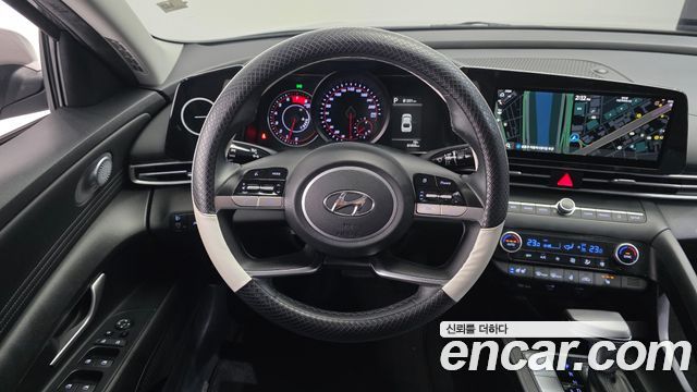 Hyundai AVANTE 2021 — photo 19