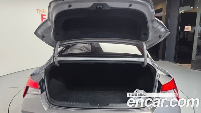 Hyundai AVANTE 2021 — photo 26