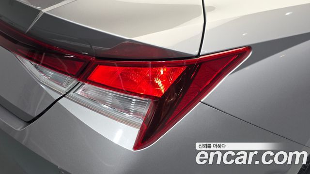 Hyundai AVANTE 2021 — photo 9