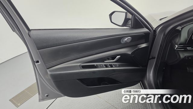 Hyundai AVANTE 2021 — photo 14