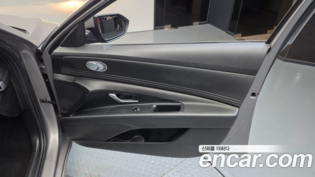 Hyundai AVANTE 2021 — photo 15