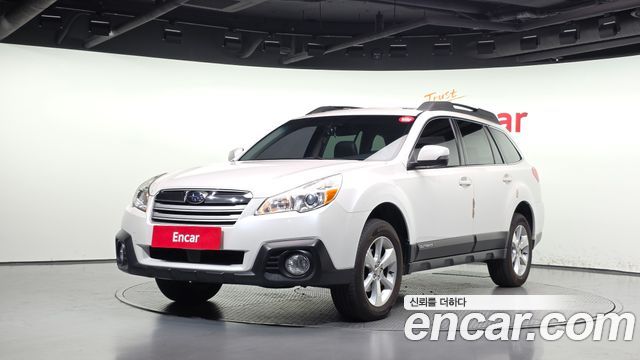 Subaru Outback 2013 — photo 1
