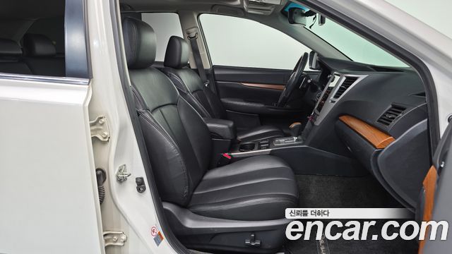 Subaru Outback 2013 — photo 11