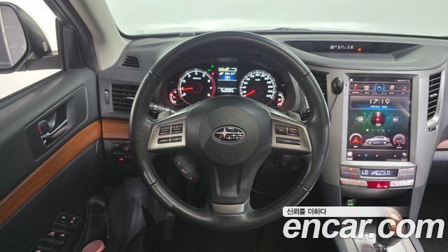 Subaru Outback 2013 — photo 13