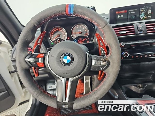 BMW M2 2017 — photo 9