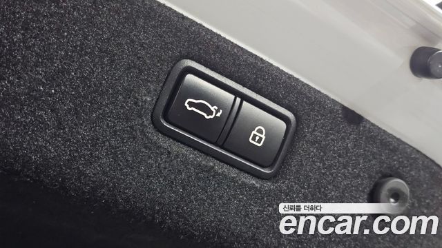 Genesis G70 2019 — photo 20