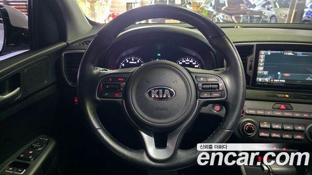 Kia Sportage 2018 — photo 8