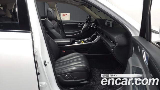 Genesis GV80 2020 — photo 11