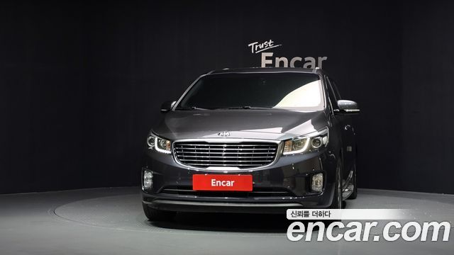 Kia Canival 2018 — photo 3