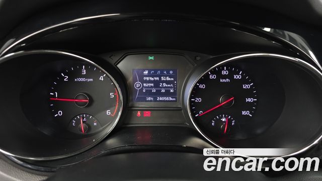 Kia Canival 2018 — photo 8