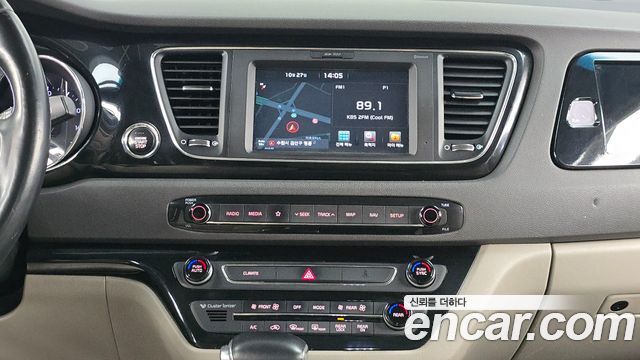 Kia Canival 2018 — photo 14