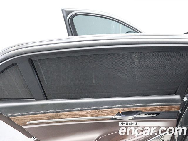 Genesis G90 2020 — photo 16
