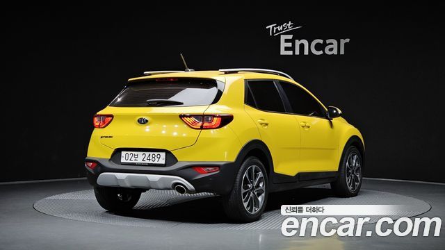 Kia Stonic 2018 — photo 2