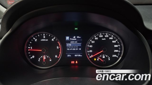 Kia Stonic 2018 — photo 11