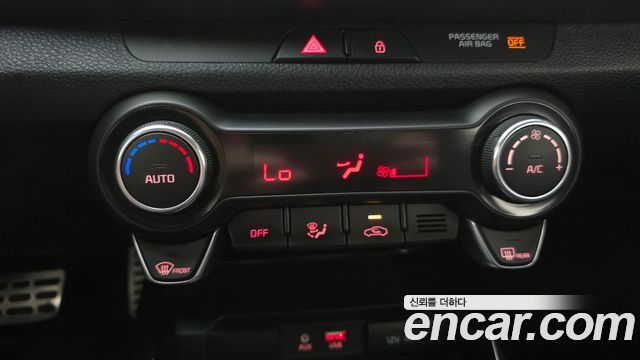 Kia Stonic 2018 — photo 26