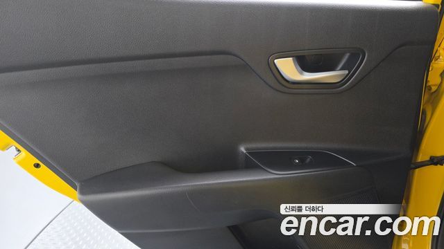 Kia Stonic 2018 — photo 15