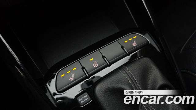 Kia Stonic 2018 — photo 27
