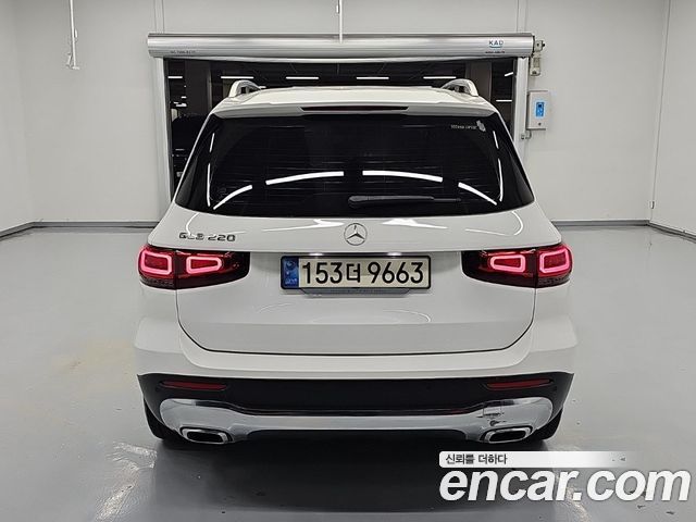 Mercedes-Benz GLB-Class 2021 — photo 3