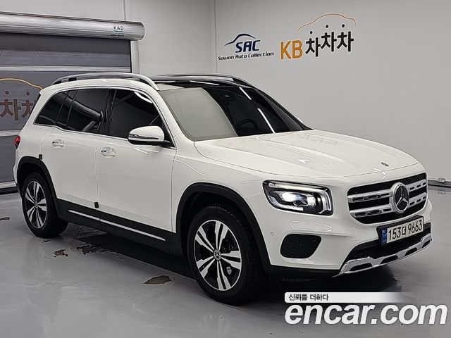 Mercedes-Benz GLB-Class 2021 — photo 4